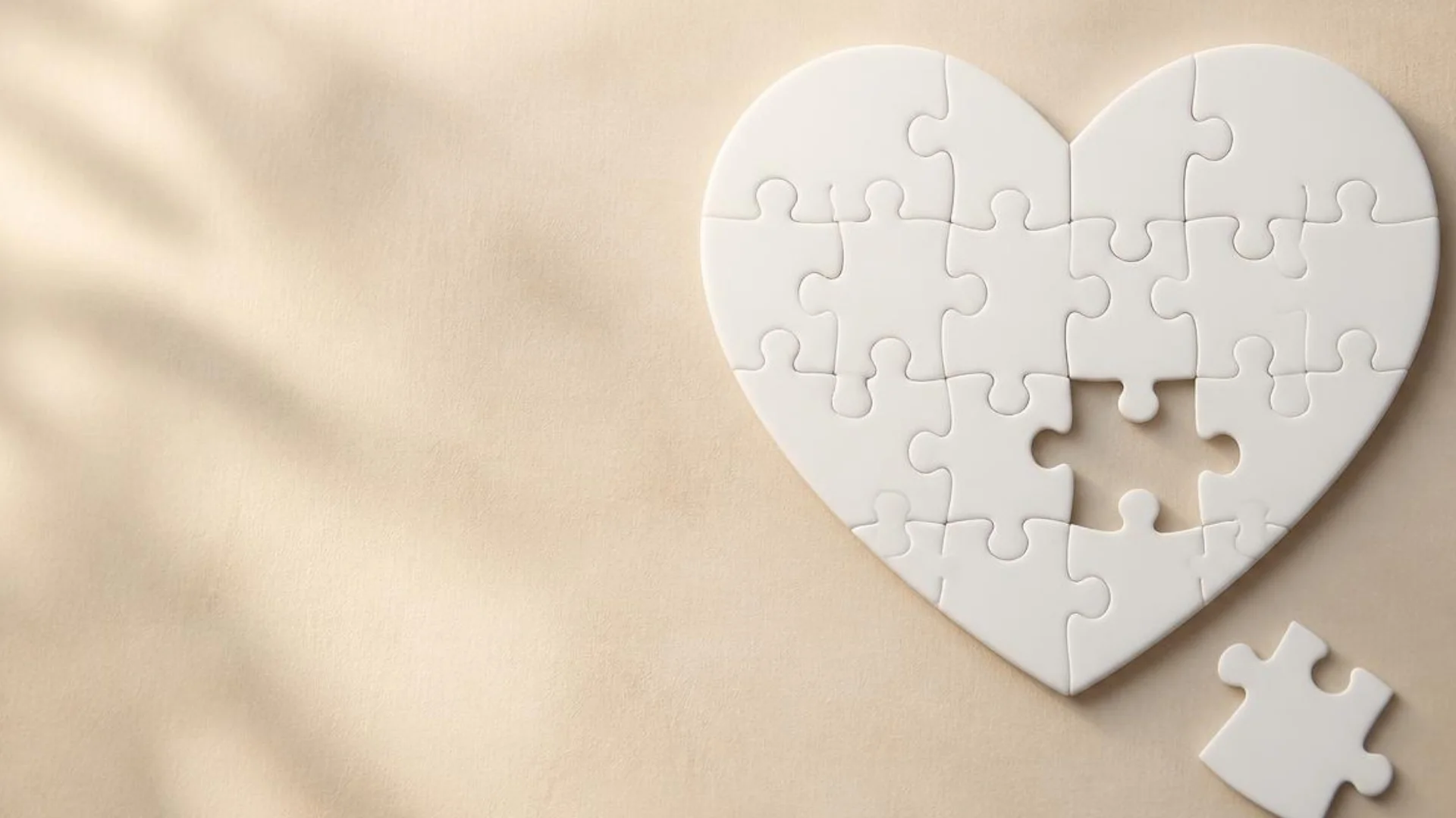 Love Bombing Nedir, Nasıl Fark Edilir?